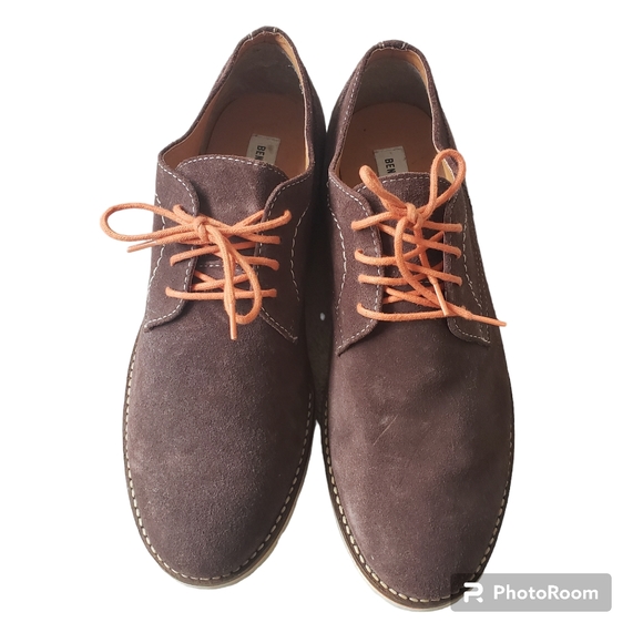 Men's Shoes - Picture 2 of 5